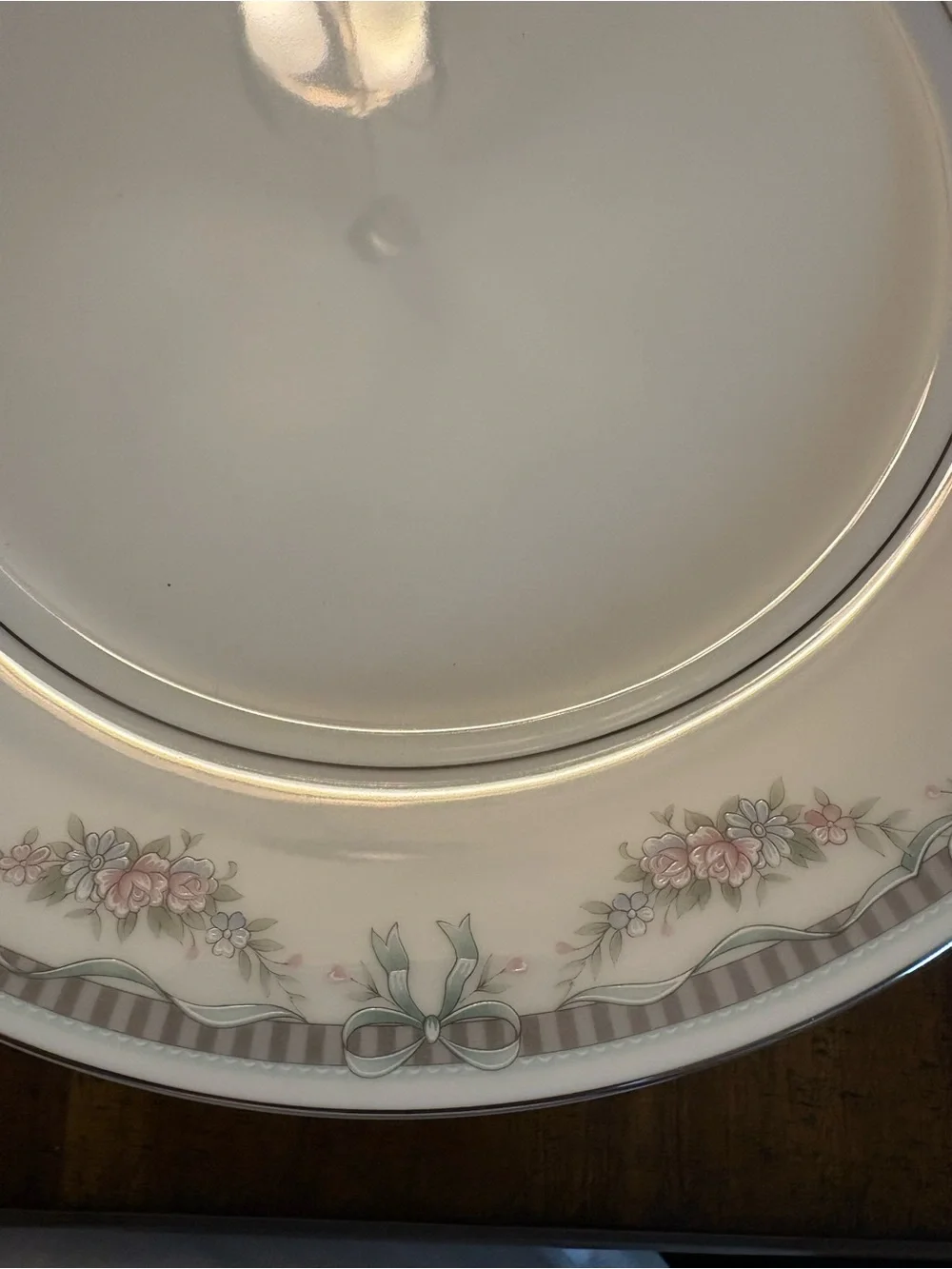 Classic Noritake Bridal Ribbon White China Dinnerware Set